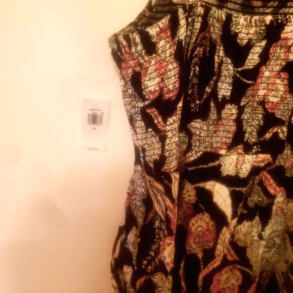 Old Navy dress.